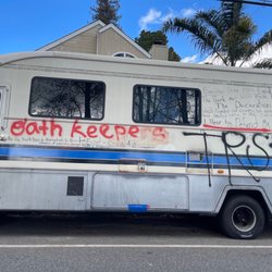 Oath keepers in santa cruz.  eewwweew