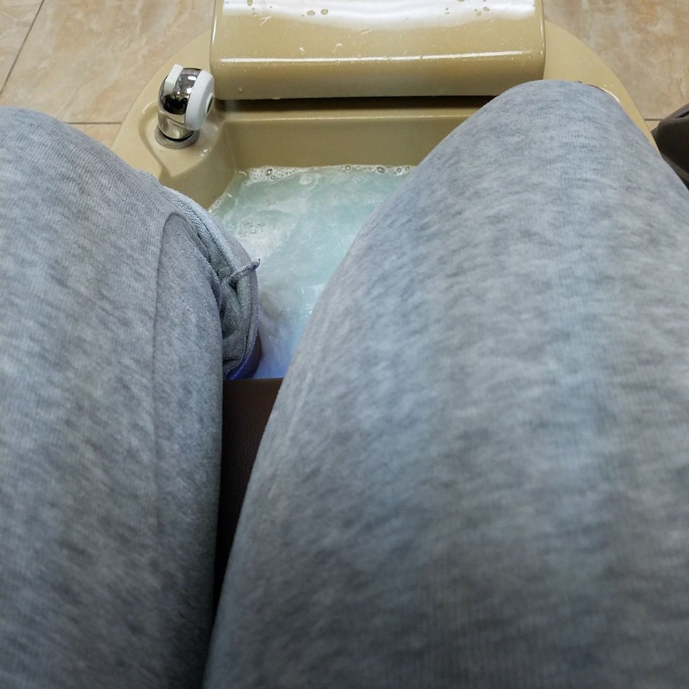 Getting my feet done.Felecia is asssisting today. Great as usual. It is packed but she is getting her customers in and out. Love it! Getting my feet done.Felecia is asssisting today. Great as usual. It is packed but she is getting her customers in and out. Love it!