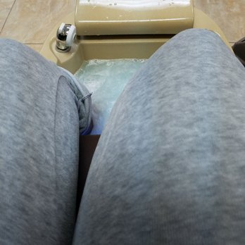 Magic Nails - Getting my feet done.Felecia is asssisting today. Great as usual. It is packed but  she is getting her customers in and out. Love it! - Nail Salons Near Me - Elmwood Park, New Jersey
