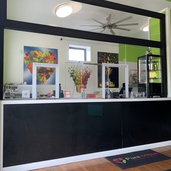 Pure-trition - Front counter - Juice Bars & Smoothies Near Me - Indianapolis, Indiana