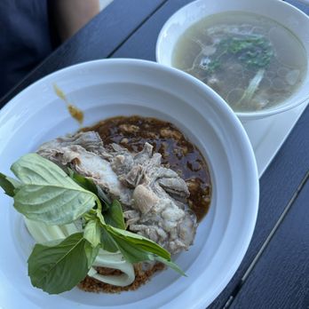 Pho Bar - Special Dry Pho (Pho Kho Dac Biet) - Vietnamese Near Me - Damascus, Oregon Pho Bar - Special Dry Pho (Pho Kho Dac Biet) - Vietnamese Near Me - Damascus, Oregon