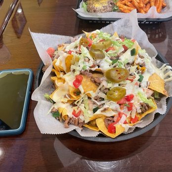 Kristen's Kitchen - Loaded steak nachos - Food Trucks Near Me - chester, Virginia