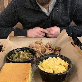 Mission BBQ - Pulled pork, green beans, mac and cheese and corn bread. - Barbeque Near Me - Brookfield, Wisconsin