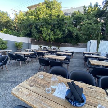 Mister O's - Parking lot turned patio - American Near Me - Los Angeles, California Mister O's - Parking lot turned patio - American Near Me - Los Angeles, California