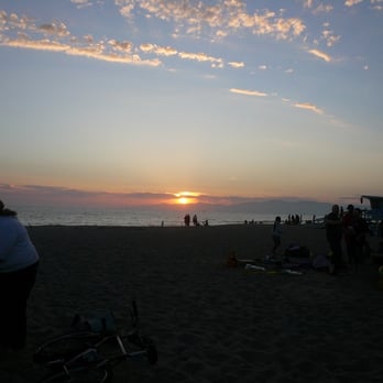 Dockweiler State Beach - Beaches Near Me - Playa Del Rey, California Dockweiler State Beach - Beaches Near Me - Playa Del Rey, California