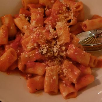 Mino's - Italian Near Me - Winnetka, Illinois