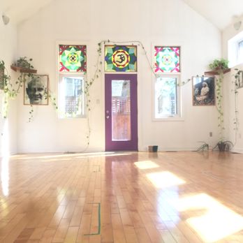 Yoga Sivananda Vedanta Centre - Specialty Schools Near Me - Toronto, Ontario Yoga Sivananda Vedanta Centre - Specialty Schools Near Me - Toronto, Ontario
