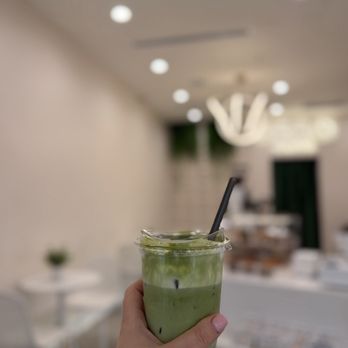 Esso Caffé - Matcha classic - Cafes Near Me - Glendale, California