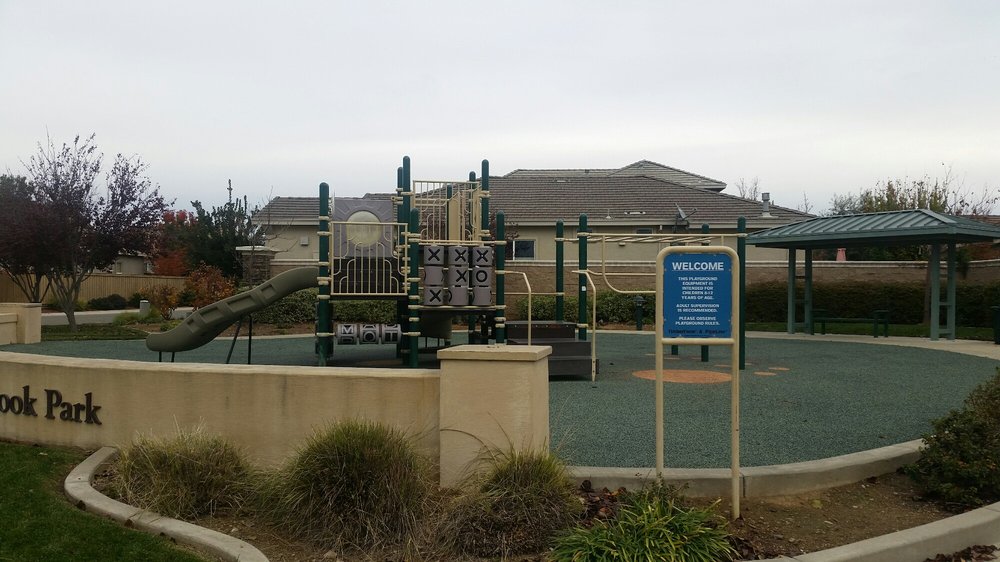 Waterbrook Park Logo
