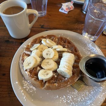 Hank's Creekside Restaurant - Waffles - American Near Me - Santa Rosa, California