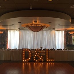 Loved the head table decor! Loved the head table decor!