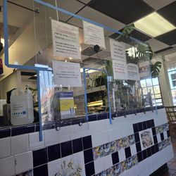 Big Fish Market - Pick up window with rules and store policies