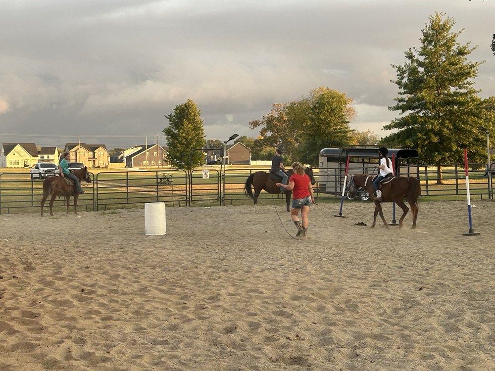 Blue Page Farm - equestrian in Lebanon, TN