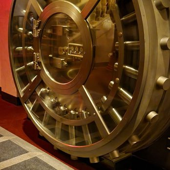 Riggs - Vault Door outside of the Silver Lyan - Hotels Near Me - Washington, DC, District of Columbia
