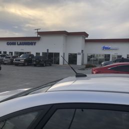 Laundromat with faulty machines, machine not tagged either. Gaslighting attendant saying owner wont refund. Laundromat with faulty machines, machine not tagged either. Gaslighting attendant saying owner wont refund.