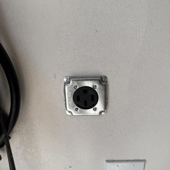 1 Up Electric - 240v outlet installation - Electricians Near Me - Perris, California 1 Up Electric - 240v outlet installation - Electricians Near Me - Perris, California