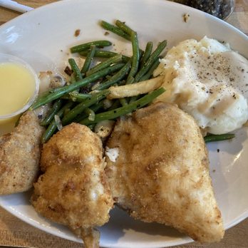 Maddox Ranch House - Famous Fried Chicken Lunch! The size pieces that they should be. - Steakhouses Near Me - Perry, Utah Maddox Ranch House - Famous Fried Chicken Lunch! The size pieces that they should be. - Steakhouses Near Me - Perry, Utah