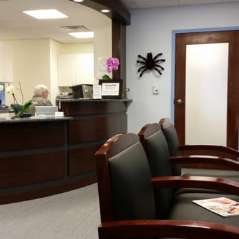 FairfaxMD - Part of the waiting area - Medical Centers Near Me - Fairfax, Virginia FairfaxMD - Part of the waiting area - Medical Centers Near Me - Fairfax, Virginia