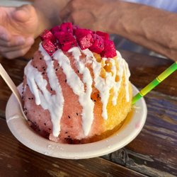 Snow Fresca - Dragonfruit and mango