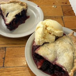 Cobbler a La Mode