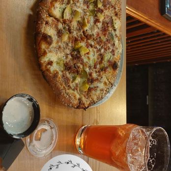 Wicked Warren's - Sugar free seltzers, pickle bacon pizza, and Sunday football games! - Breweries Near Me - Jamestown, New York