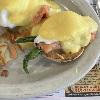Route 30 Diner - Eggs Benedict with asparagus and smoked salmon - Breakfast & Brunch Near Me - Ronks, Pennsylvania Route 30 Diner - Eggs Benedict with asparagus and smoked salmon - Breakfast & Brunch Near Me - Ronks, Pennsylvania