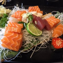 Very poor value. More than half the fish is salmon!