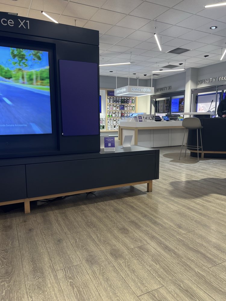 Xfinity Store by Comcast - grief counselor in Joliet, IL