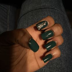 Lab & Lounge - M.A.D. Nails - Paid $125 for this try to charge me $145 received for   2 designs extremely over priced!!!    nail tech was artistic I paid for her service