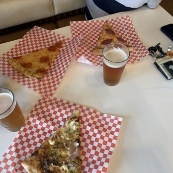 Johnny Radz - Pizza slices and beers - Pizza Near Me - Encinitas, California