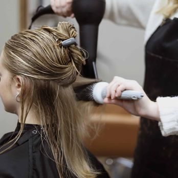 JJ Wright's Salon - Hair Styling Blowouts and Wedding Hair in Comstock Park Grand Rapids Walker MI - Hair Salons Near Me - Walker, Michigan