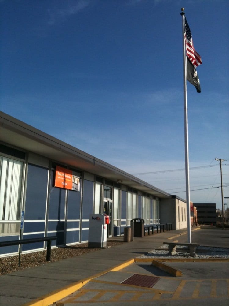 US POST OFFICE 22 Reviews 6029 Broadmoor St, Mission, Kansas Post