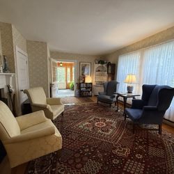 Harbourside Inn - Common area