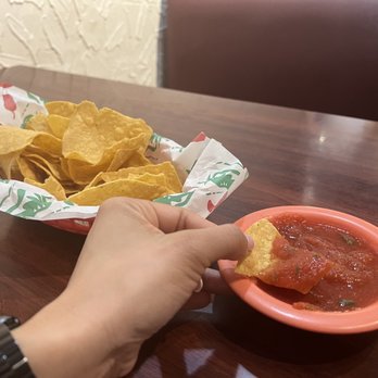 El Mariachi Loco Cantina - Chips and Salsa - Mexican Near Me - Bridgeton, Missouri El Mariachi Loco Cantina - Chips and Salsa - Mexican Near Me - Bridgeton, Missouri