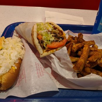 Patate Rouge - Burgers Near Me - Montreal, Quebec