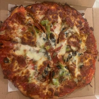 North Mr Pizza - 14" Deluxe Pizza - Pizza Near Me - Rochester, Minnesota North Mr Pizza - 14" Deluxe Pizza - Pizza Near Me - Rochester, Minnesota