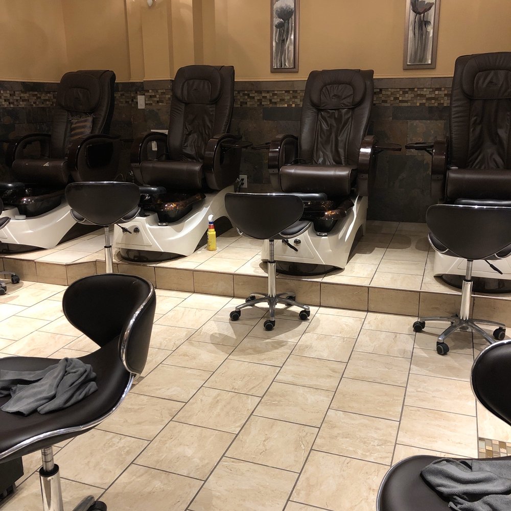 Nail Society Spa - Pedi chairs, comfy and great massage - Nail Salons Near Me - Ashburn, Virginia Nail Society Spa - Pedi chairs, comfy and great massage - Nail Salons Near Me - Ashburn, Virginia