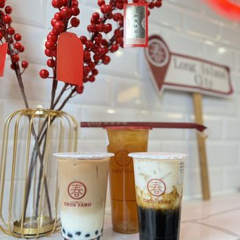 Chun Yang Tea - Pomelo oolong tea, brown sugar pearl with fresh milk and black tea latte with boba - Bubble Tea Near Me - Long Island City, New York Chun Yang Tea - Pomelo oolong tea, brown sugar pearl with fresh milk and black tea latte with boba - Bubble Tea Near Me - Long Island City, New York