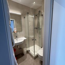 Hotel Victoria - Bathroom