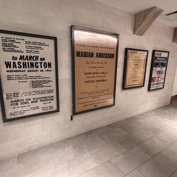 Lincoln Memorial - women's bathroom art - Landmarks & Historical Buildings Near Me - Washington, DC, District of Columbia