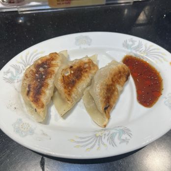 Ramen Nakamura - gyozas - Ramen Near Me - Honolulu, Hawaii