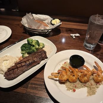 LongHorn Steakhouse - Steakhouses Near Me - Overland Park, Kansas LongHorn Steakhouse - Steakhouses Near Me - Overland Park, Kansas