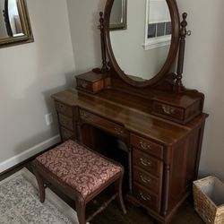 Raymond Burkett - Dressing table