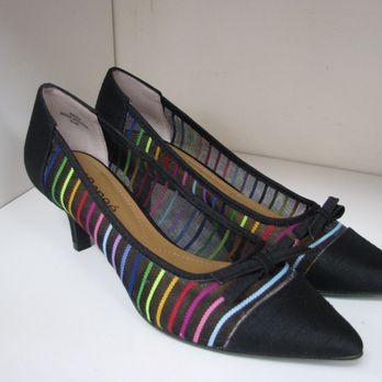 Bob Baker Shoes - Shoe Stores Near Me - Naples, Florida Bob Baker Shoes - Shoe Stores Near Me - Naples, Florida