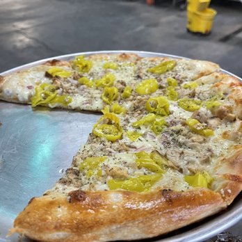 Rickety Cricket Brewing - Red Rooster - Pizza Near Me - Kingman, Arizona