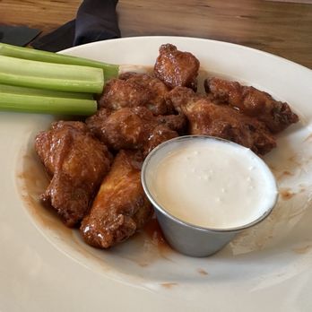 Main Street Tavern - Broken Arrow - Wing Appetizers - Gastropubs Near Me - Broken Arrow, Oklahoma Main Street Tavern - Broken Arrow - Wing Appetizers - Gastropubs Near Me - Broken Arrow, Oklahoma