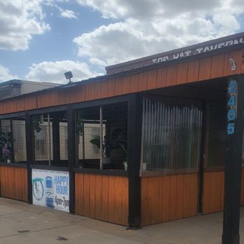 TOP HAT - Bars Near Me - Hutchinson, Kansas TOP HAT - Bars Near Me - Hutchinson, Kansas