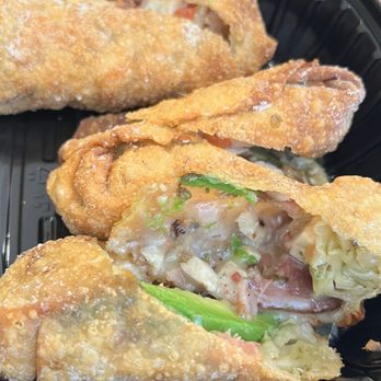 California Pizza Kitchen - AVOCADO CLUB EGG ROLLS - Pizza Near Me - Arcadia, California