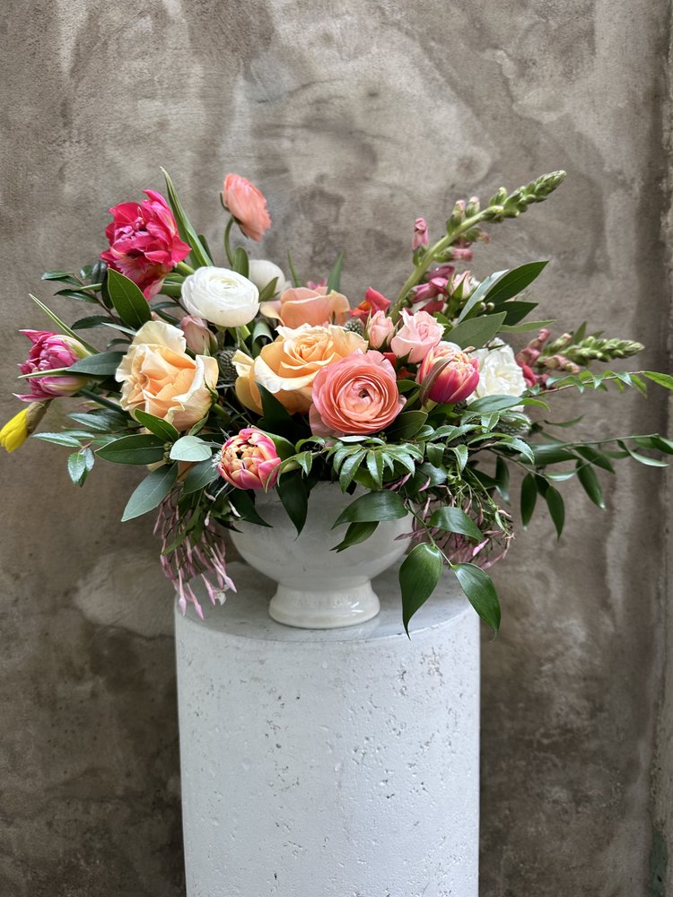 AMARANTH FLORIST 58 Photos & 32 Reviews 45 N Narberth Ave, Narberth