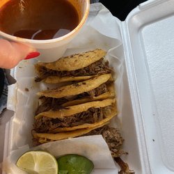 Tortas y Tacos Guadalajara - Birria tacos